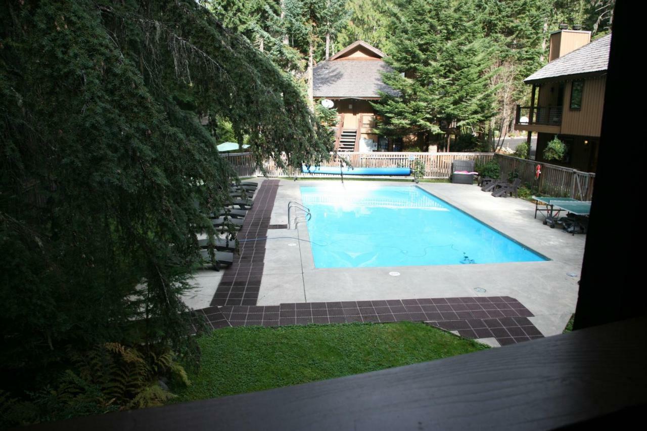 Hotel Loge Alta Crystal à Enumclaw Extérieur photo